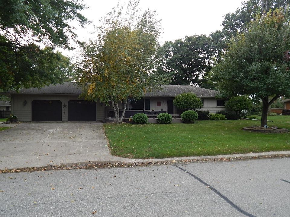 1st image of 113 Fairway Dr