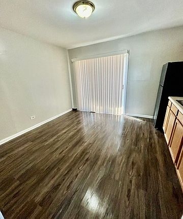 4th image of 428 Hickory St #1N