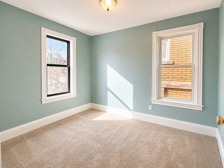 782 Hazelwood Ave — Photo 10