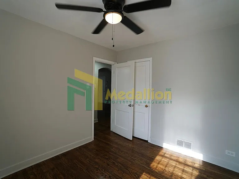 10123 S Crandon Ave — Photo 10