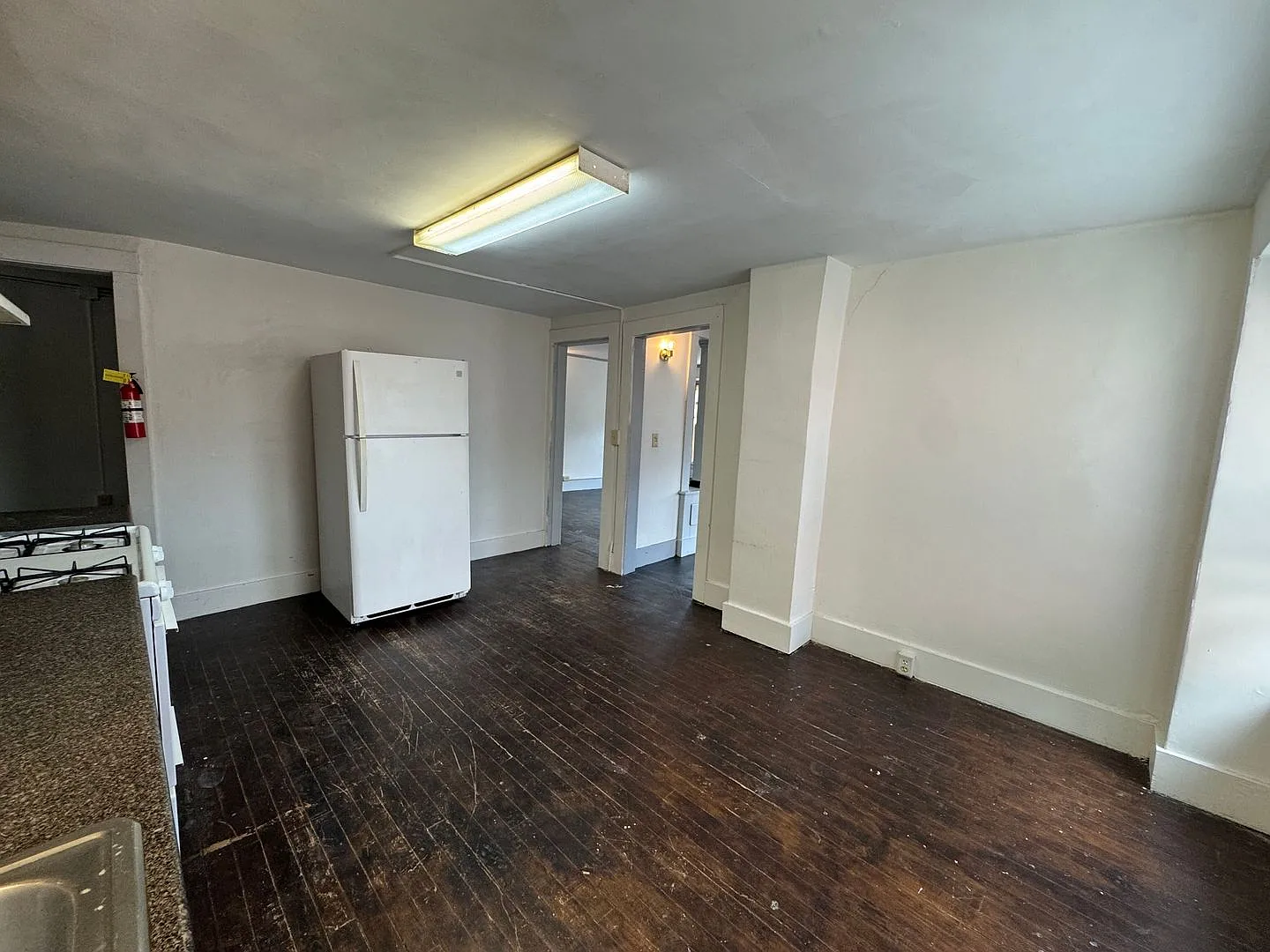 120 Main St. — Photo 3