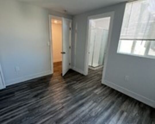 2nd image of 1608 W 36th Pl #1608