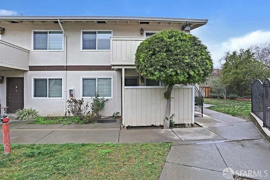 1st image of 46728 Crawford St APT 7