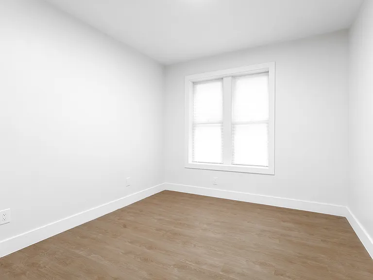 558 Empire Blvd #1R — Photo 7