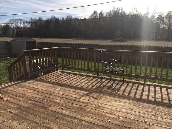 3rd image of 1836 Jayme Dr