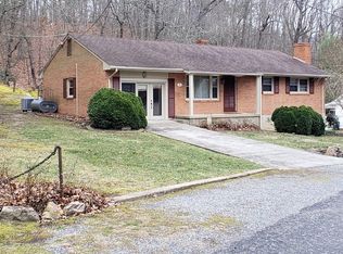 212 Old Church Rd, Low Moor, VA 24457