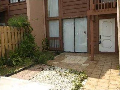 6765 NW 169th St APT 6A, Hialeah, FL, 33015