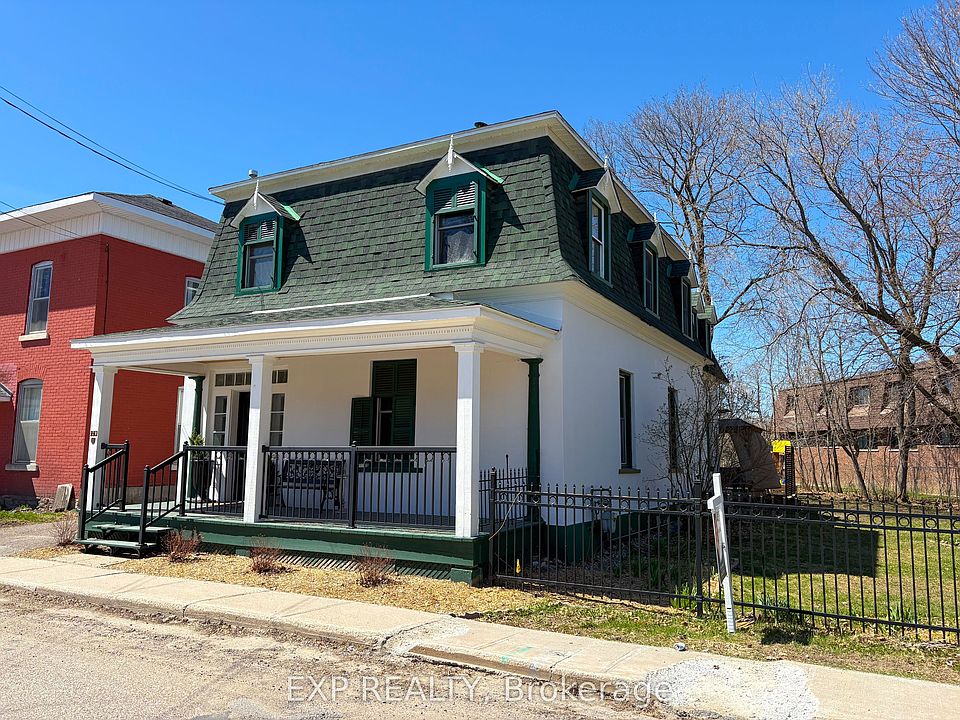 1st image of 128 Renfrew Ave E