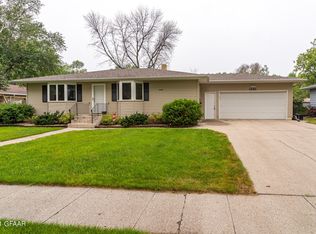 1451 Lawler Ave, Grafton, ND 58237