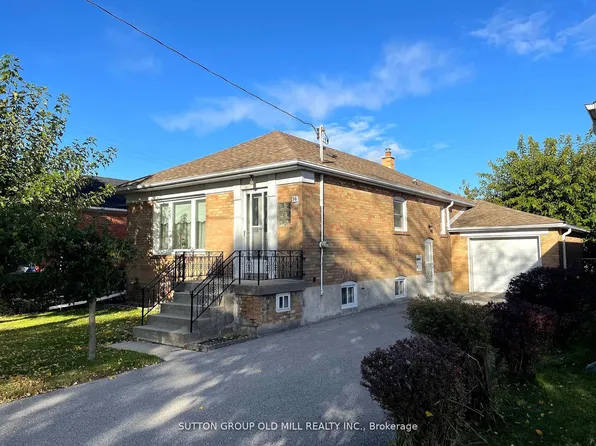 36 Alden Ave, Toronto, ON M8Z 1C5