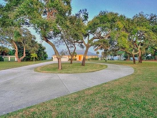 long circular driveway