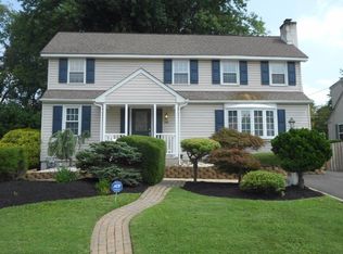 20 Norwyn Rd, Hatboro, PA 19040