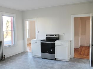 54 Saunders St APT 1, Portland, ME 04103