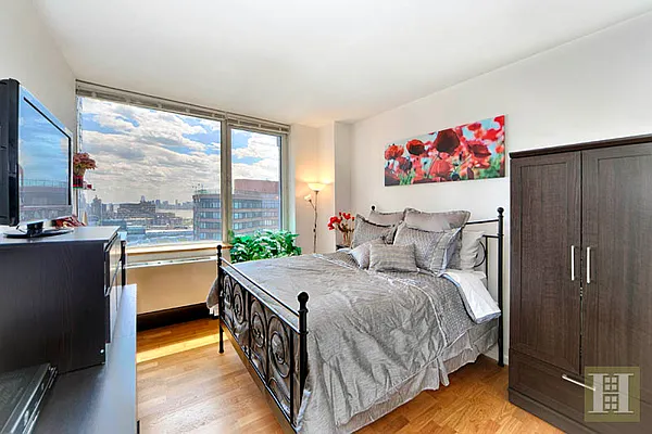 Sold by Halstead Real Estate | media 6