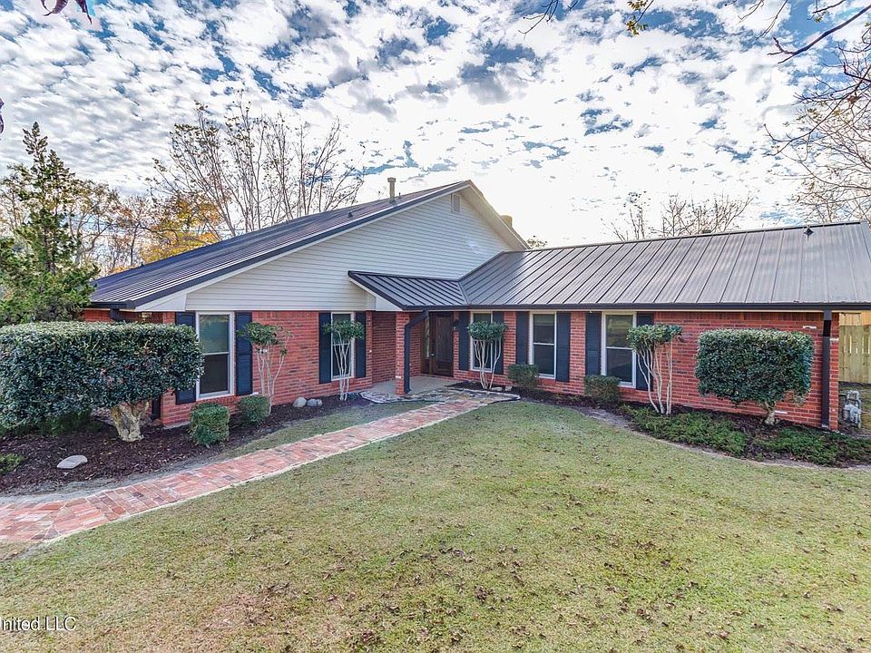 1st image of 5549 Pecan Haven Ln