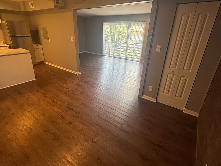 4011 Warwick Blvd — Photo 13