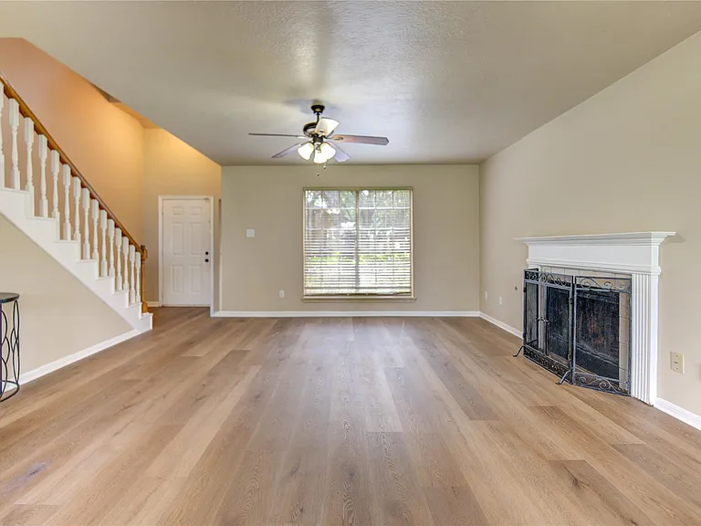 138 W New Meadows Dr — Photo 10