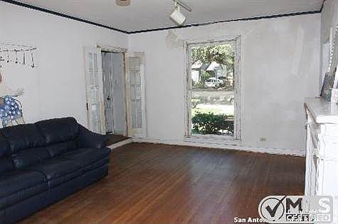 2nd image of 354 Rosemary Ave