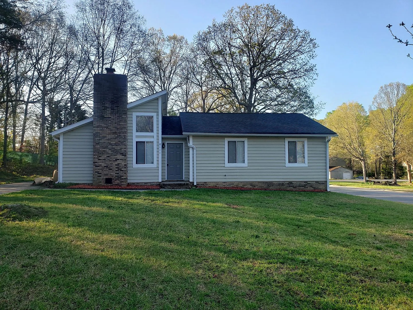 Adorable 3 Bedroom Home in Hemby Bridge! — Photo 1