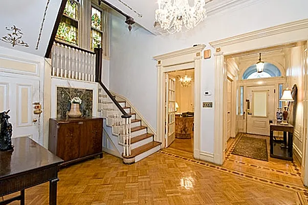 Sold by East Egg Realty | media 29