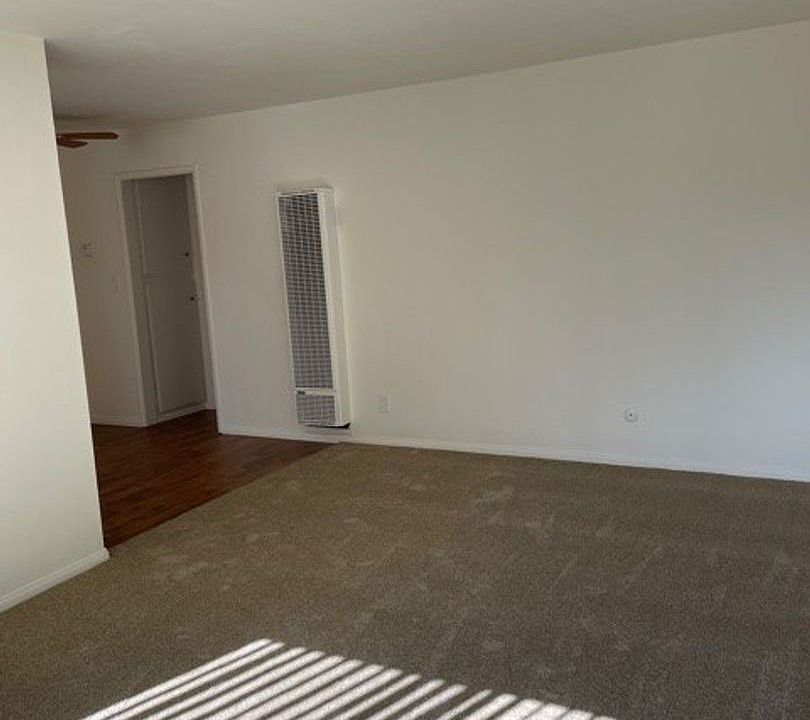 1st image of 4559 Hamilton St #4