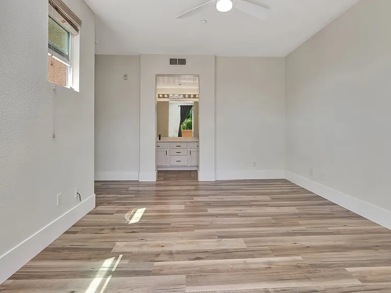 2822 Escala Cir — Photo 14