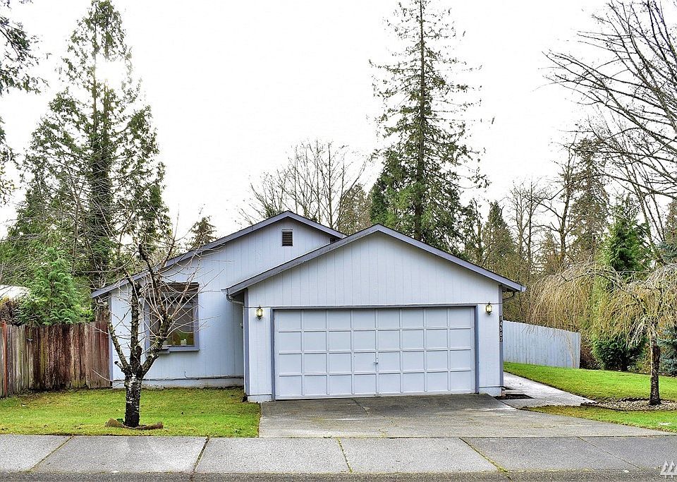 1st image of 14507 NE 182nd St