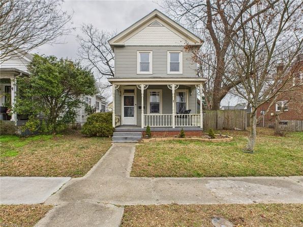 12 Holly St, Hampton, VA 23669