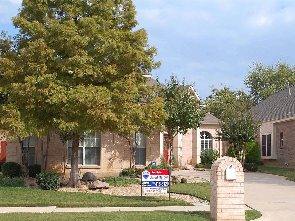 1st image of 500 Hideaway Ct
