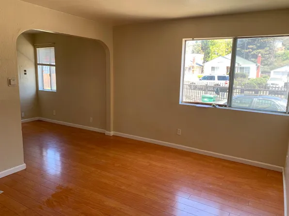 8719 Hillside St #L, Oakland, CA 94605