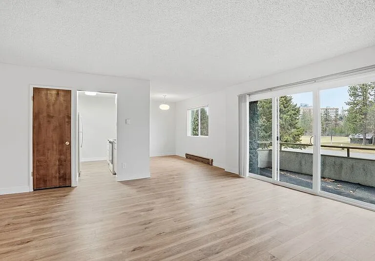 3104 E 27th Ave #203 — Photo 4