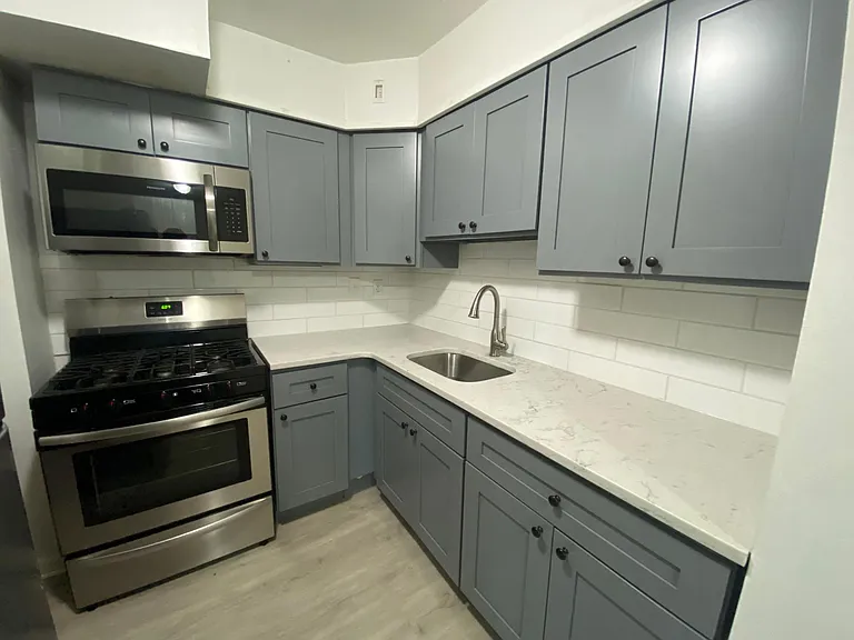 2638 Daphne Rd #1 — Photo 1