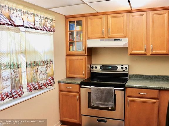 4th image of 3121 NW 47th Ter APT 111