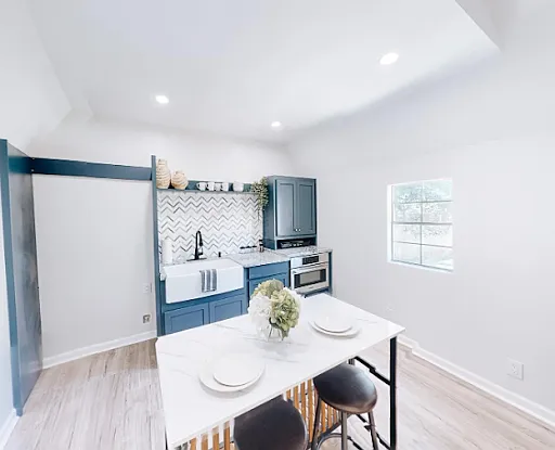 1 bed, 1643 sqft, $1,350 — Photo 1