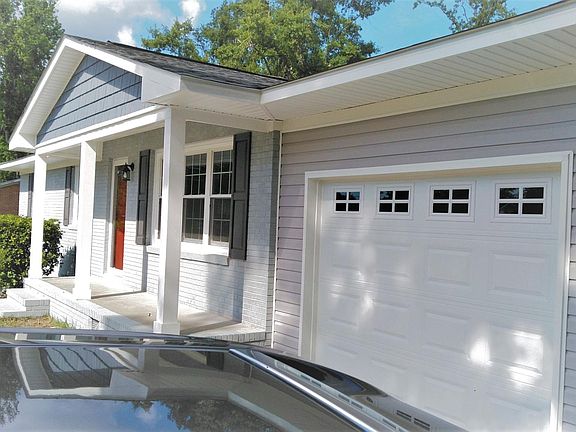 Garage/front entrance
