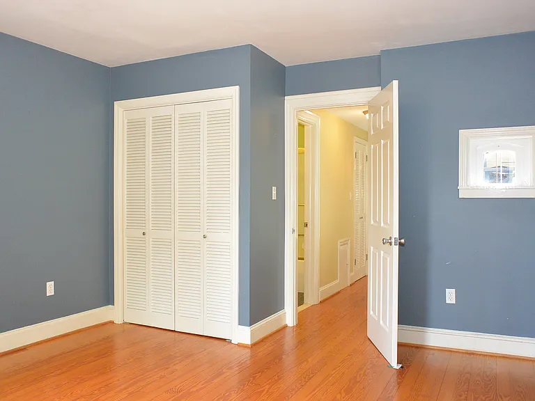 732 Light St #B — Photo 13