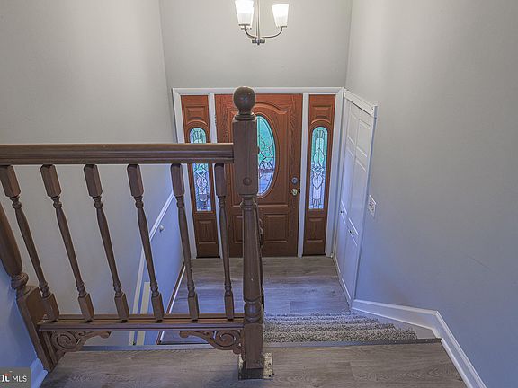 4th image of 316 Stonecastle Ave