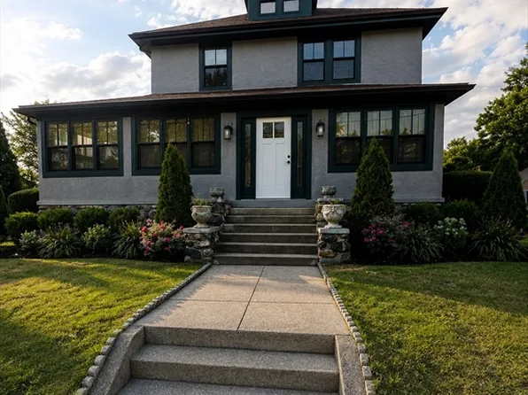 982 Main St #A, Woburn, MA 01801