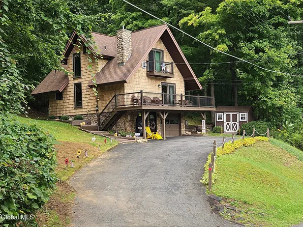11 Sullivan Road, Lake George, NY 12845