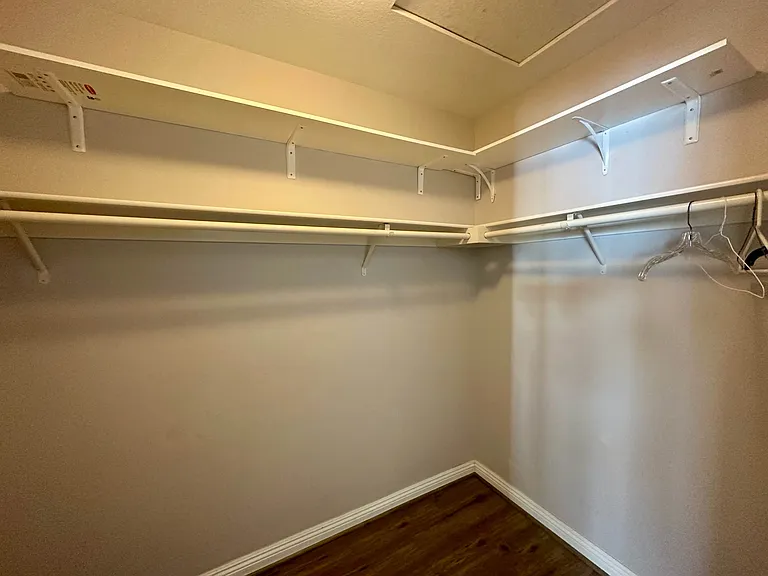 240 Sierra Madre Way — Photo 36