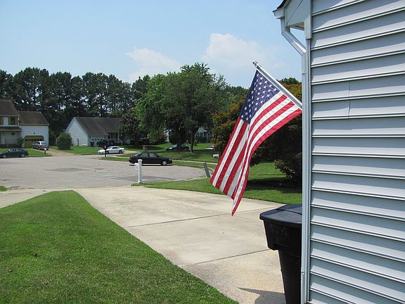5th image of 5216 Crabtree Pl