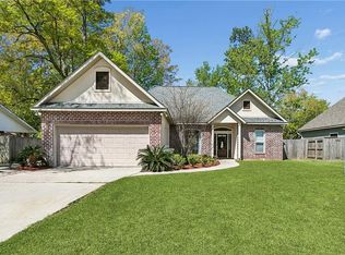 221 Chestnut St, Mandeville, LA 70471