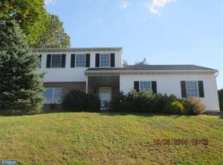 116 Sunset Ln, Boyertown, PA 19512
