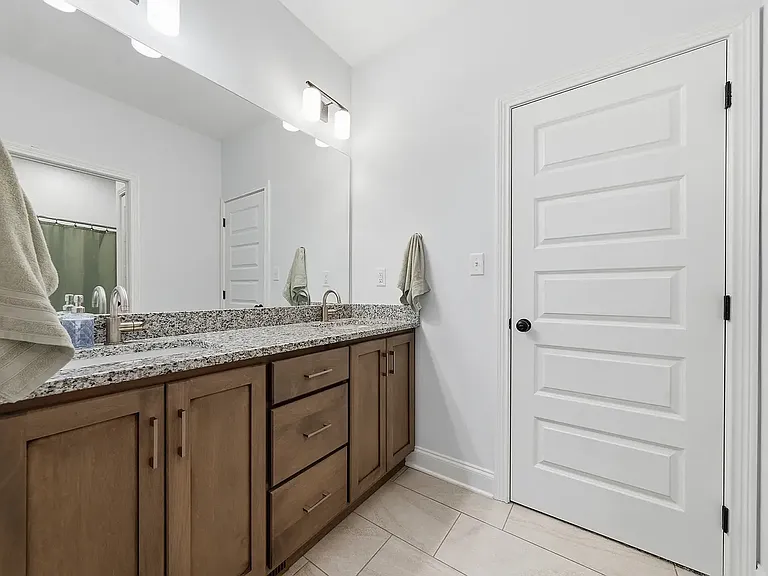637 Boston Park Dr — Photo 7