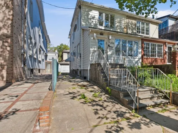 2083 East 1st Street image 1 of 21