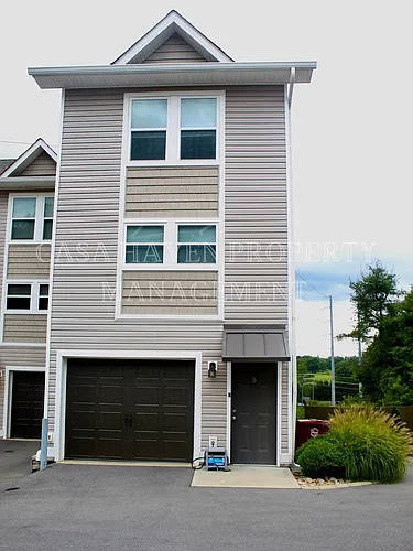 2802 W Walnut St #5 Photo 1