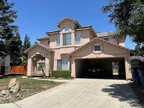 686 E Omaha Ave Photo 1