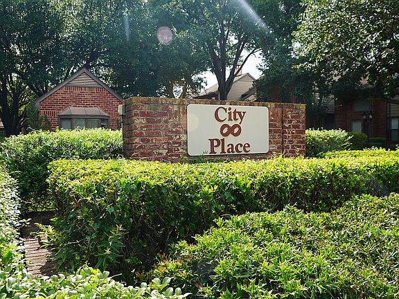 Neighborhood entrance