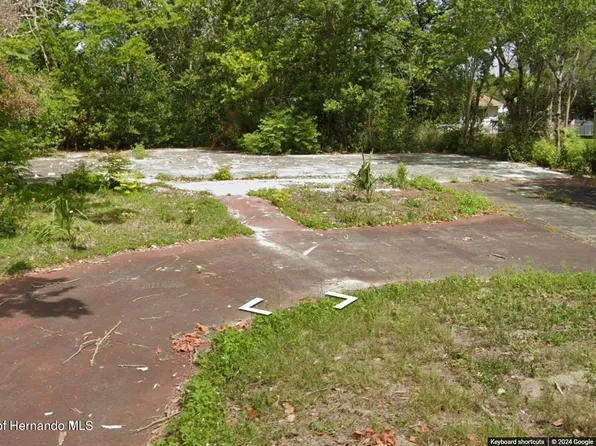 98 S Desoto St, Beverly Hills, FL 34465