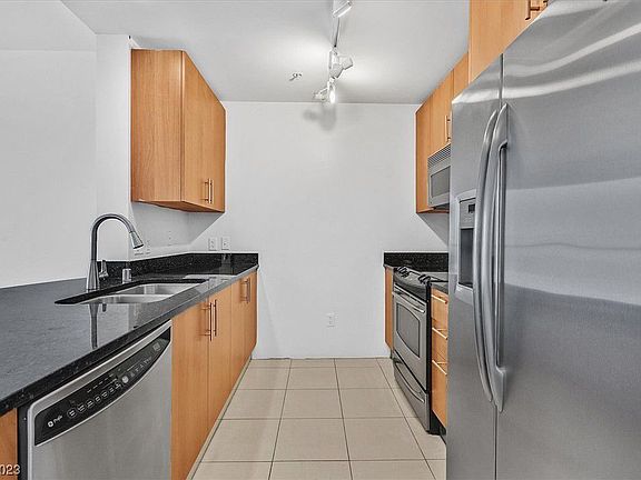 4th image of 200 W Sahara Ave Unit 1606